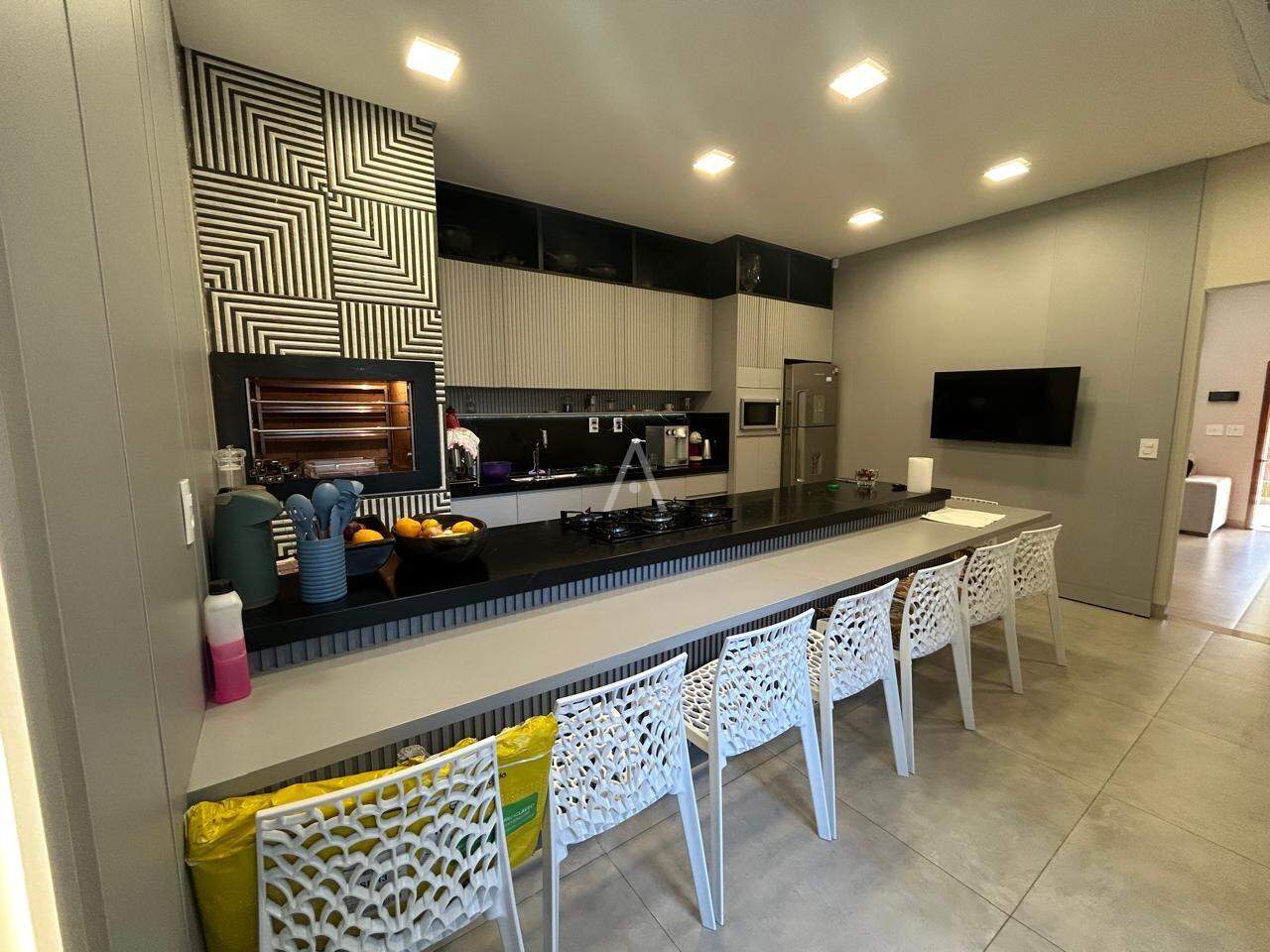 Casa Residencial para à venda no Bairro NEVA em CASCAVEL:
