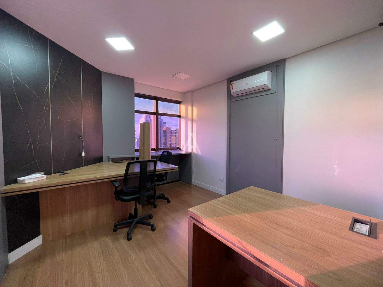 Sala Comercial para à venda no Bairro CENTRO em CASCAVEL: 