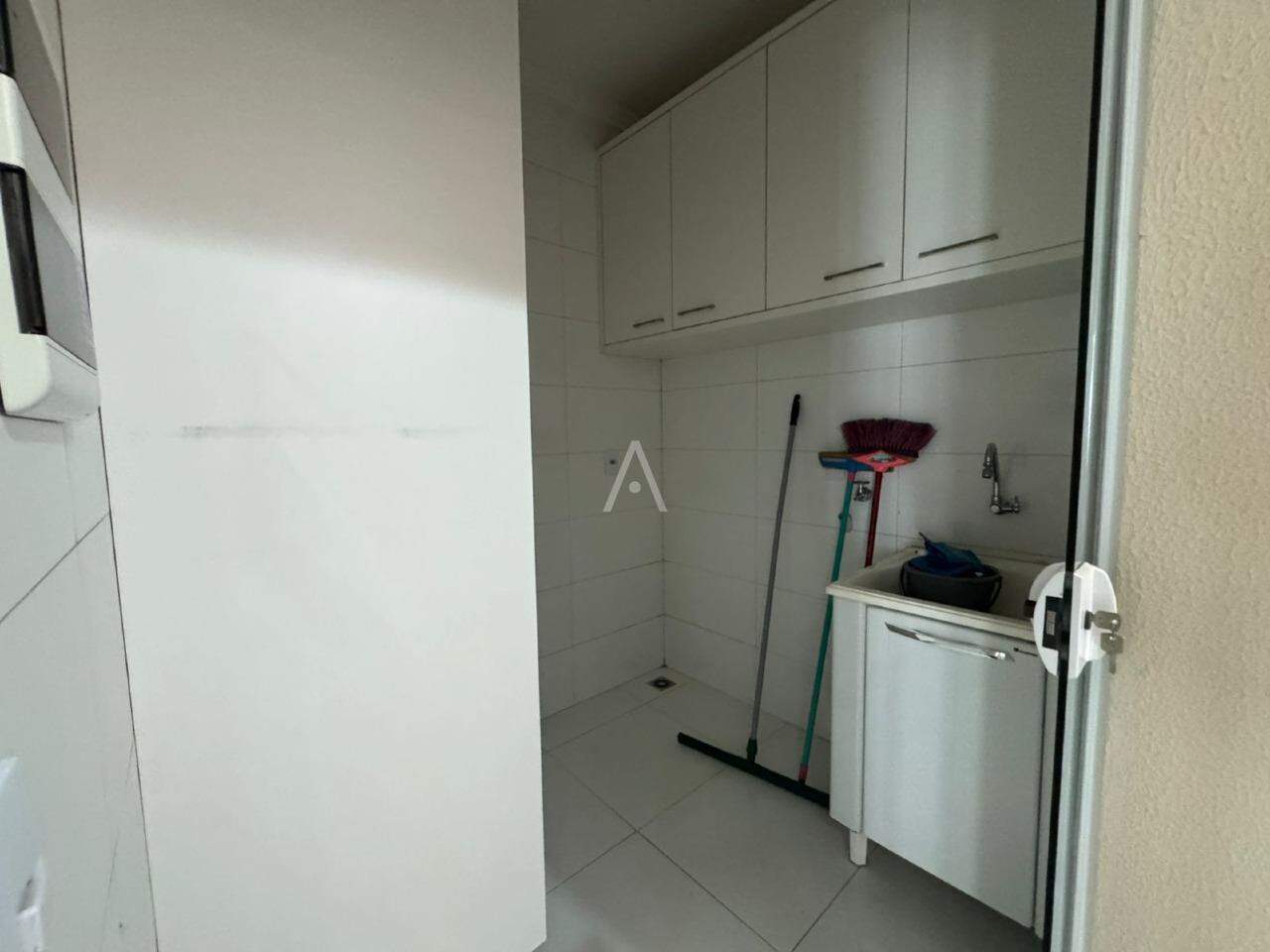 Sobrado para à venda no Bairro NEVA em CASCAVEL: