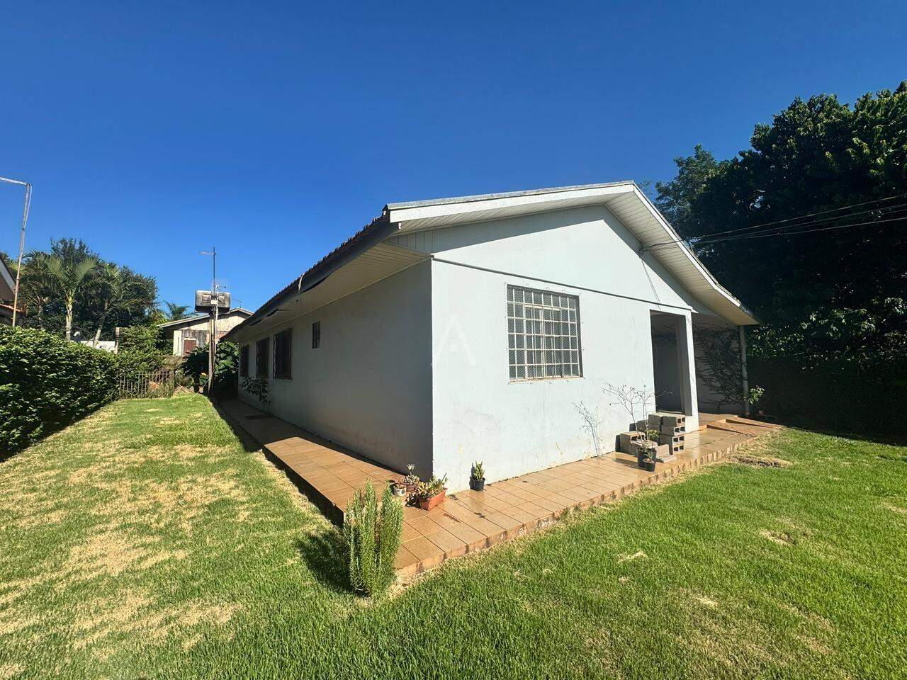 Casa Residencial para à venda no Bairro VILA BECKER em TOLEDO: