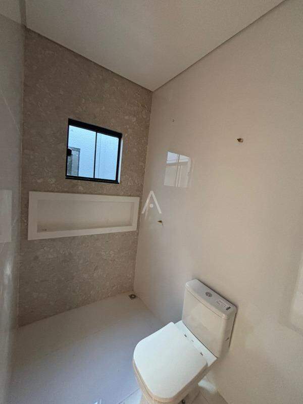 Casa Residencial para à venda no Bairro Cristo Rei em TOLEDO: