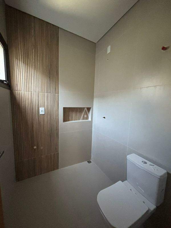 Casa Residencial para à venda no Bairro Cristo Rei em TOLEDO: