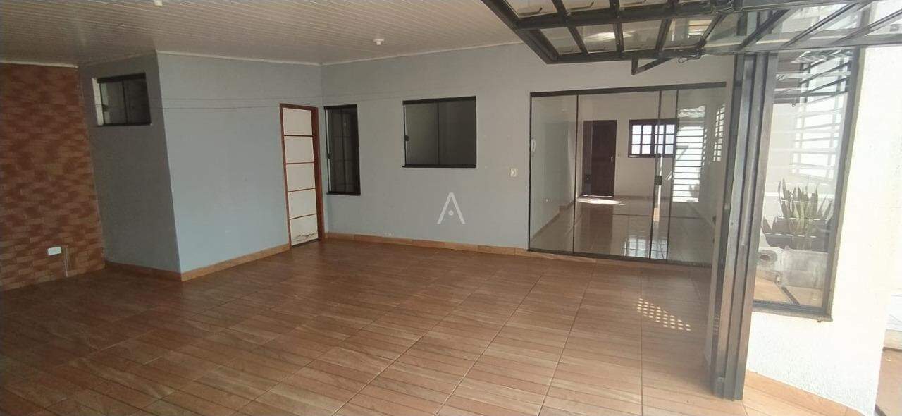Casa Residencial para à venda no Bairro UNIVERSITARIO em CASCAVEL: 