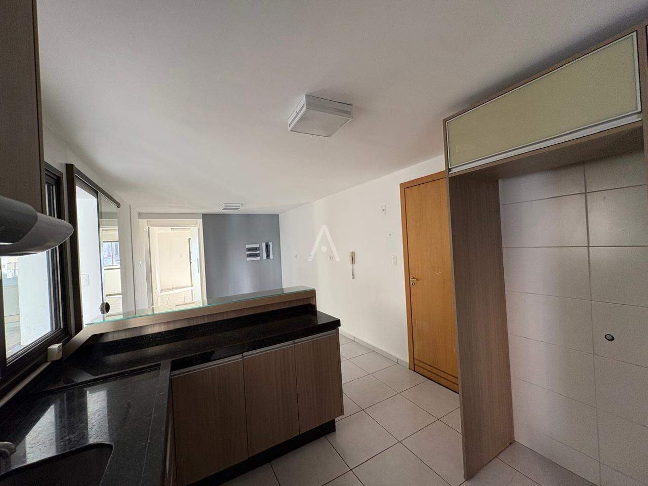 Apartamento para para aluguel no Bairro CENTRO em CASCAVEL: 