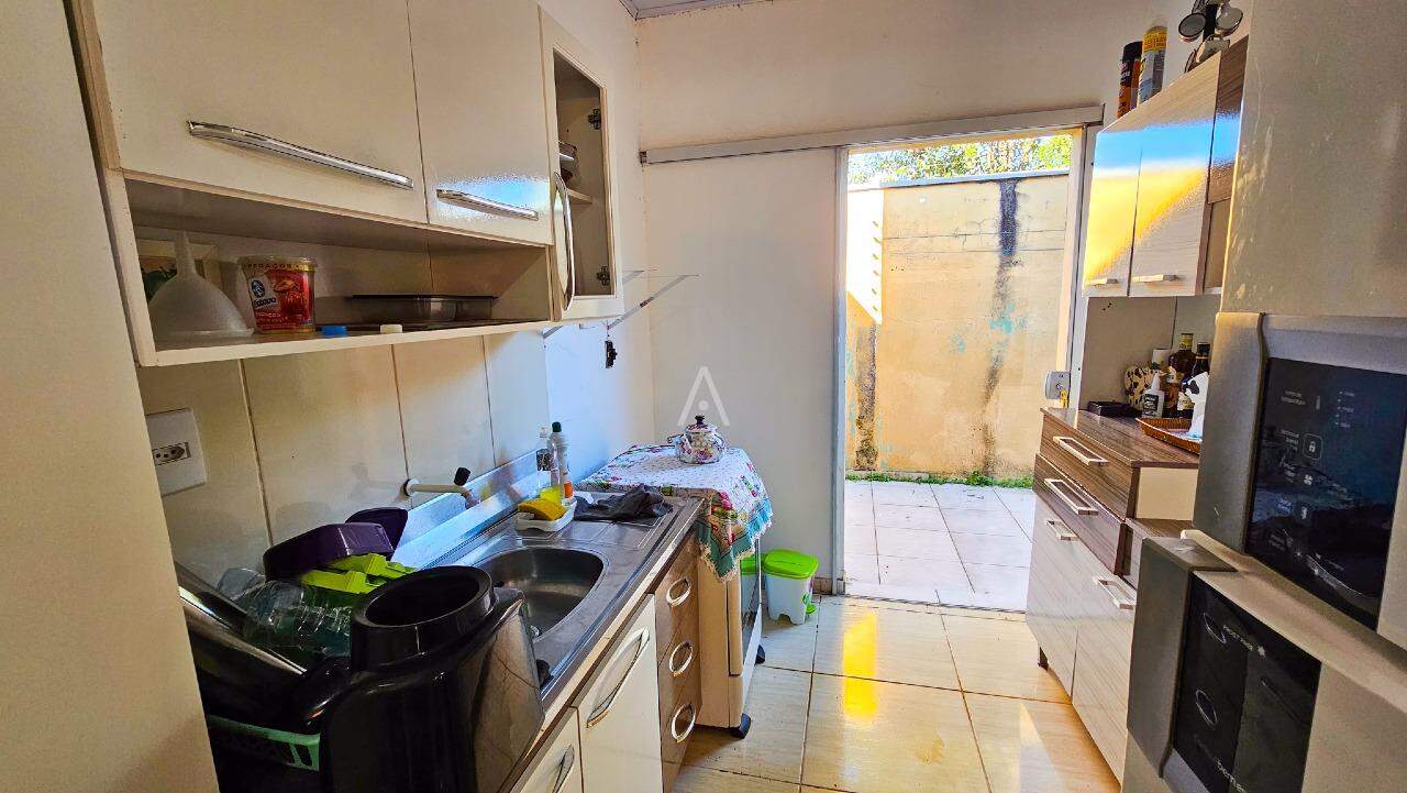 Casa Residencial para à venda no Bairro NEVA em CASCAVEL: