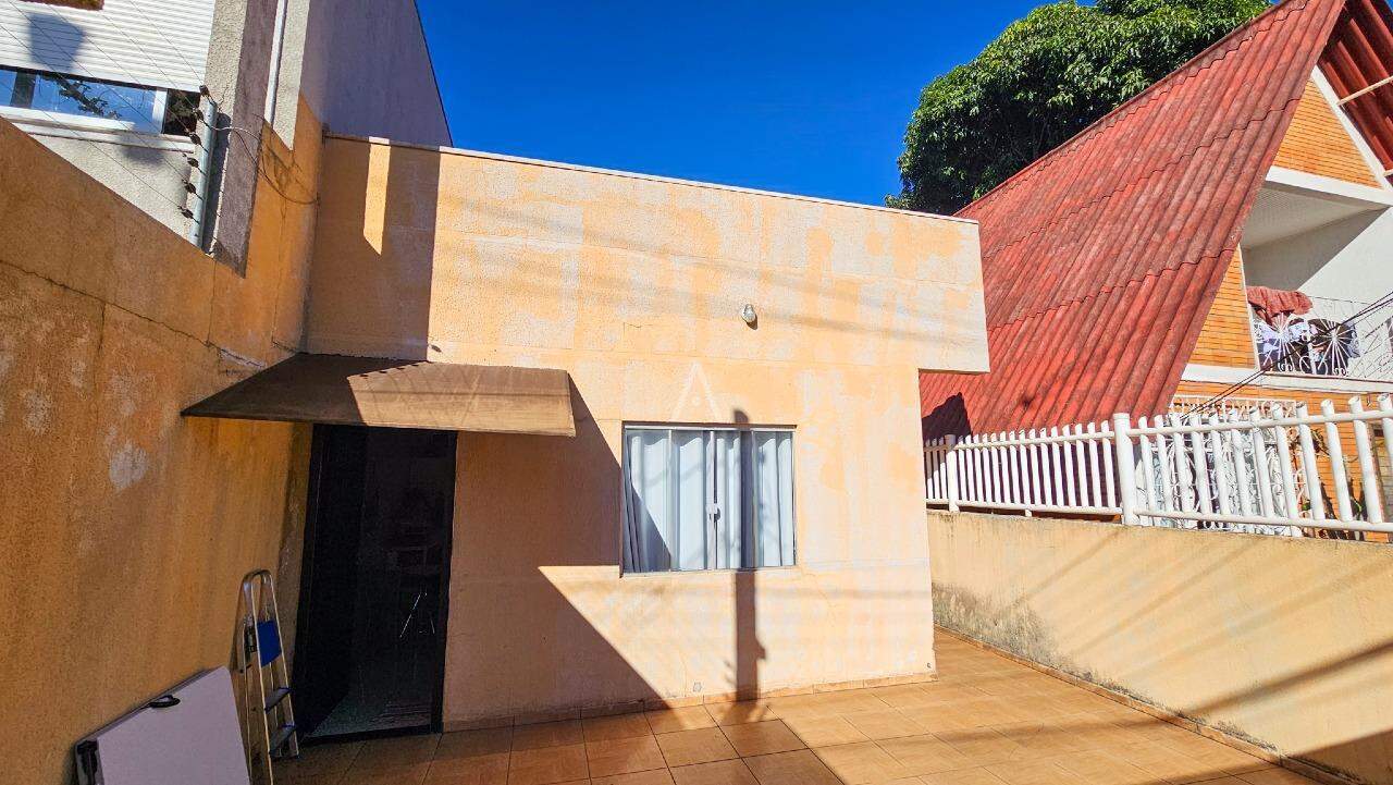 Casa Residencial para à venda no Bairro NEVA em CASCAVEL: 