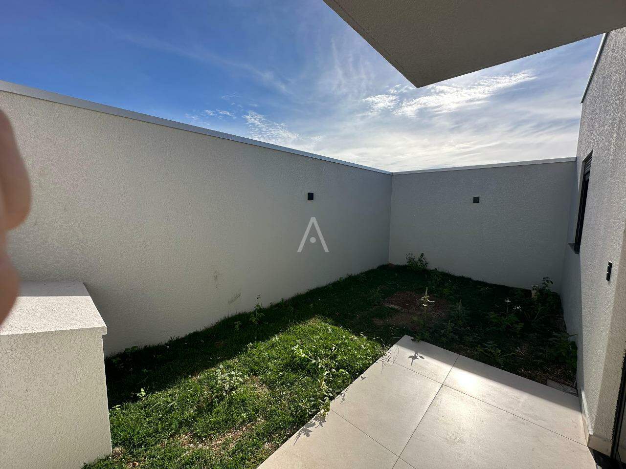 Casa Residencial para à venda no Bairro RECANTO TROPICAL em CASCAVEL: 