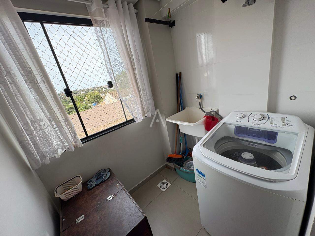 Apartamento para à venda no Bairro Brazmadeira em CASCAVEL: 