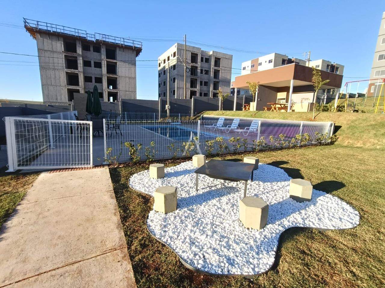 Apartamento para para aluguel no Bairro FLORESTA em CASCAVEL: