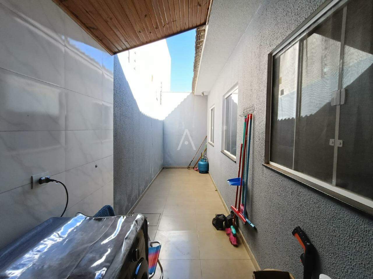 Casa Residencial para para aluguel no Bairro BRASILIA em CASCAVEL: