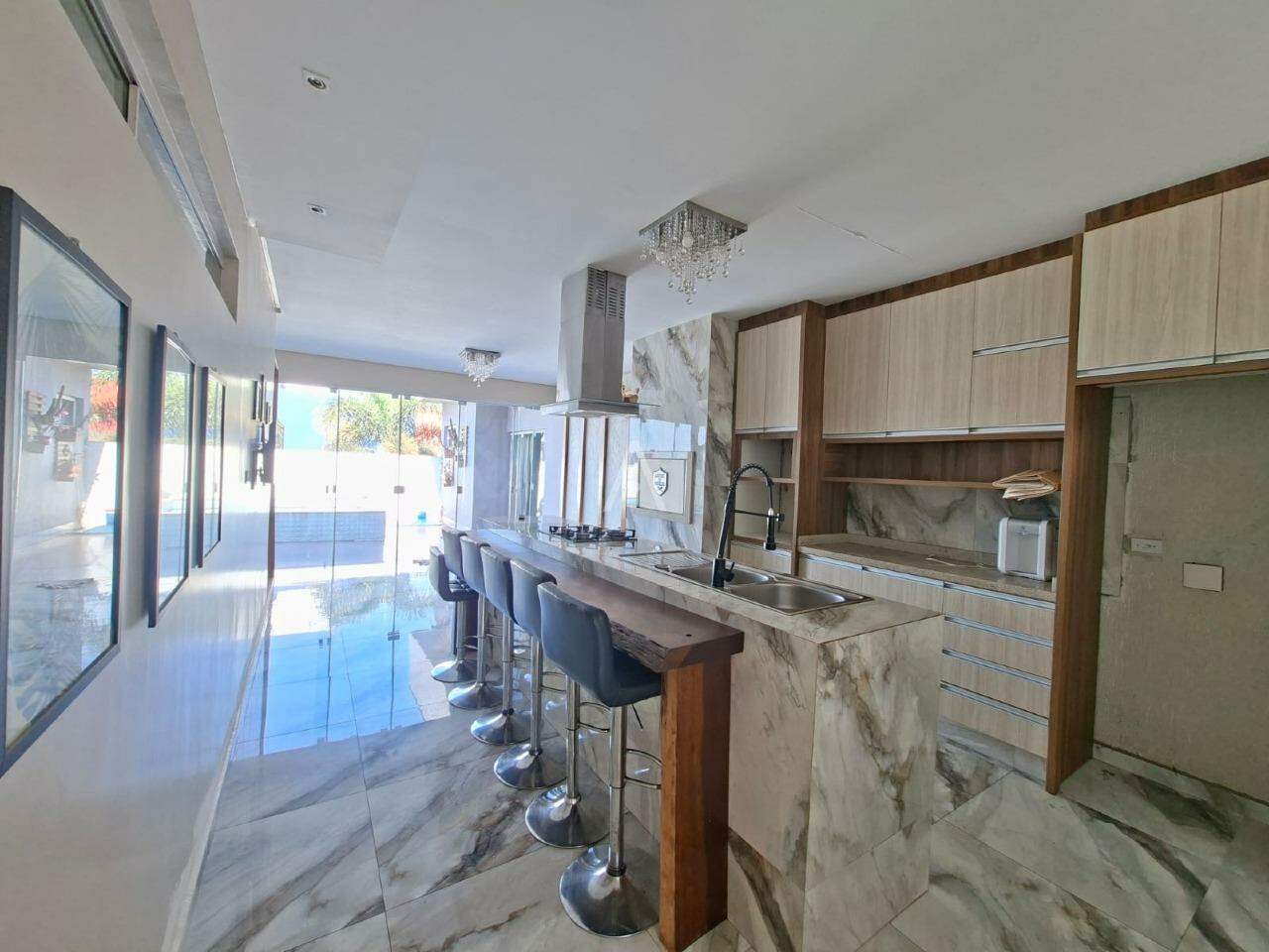 Casa Residencial para para aluguel no Bairro CATARATAS em CASCAVEL: