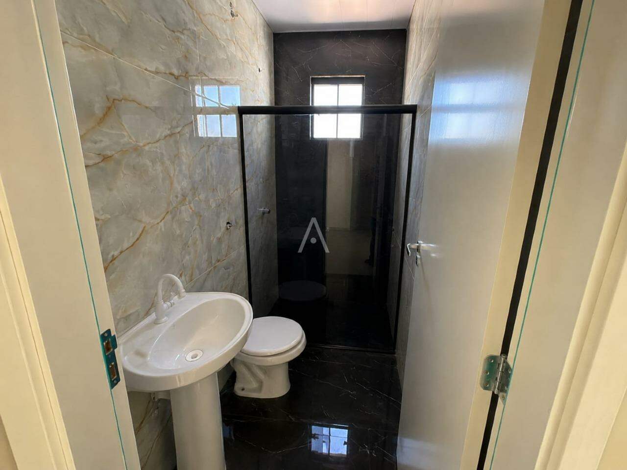 Casa Residencial para à venda no Bairro SAO CRISTOVAO em CASCAVEL: 