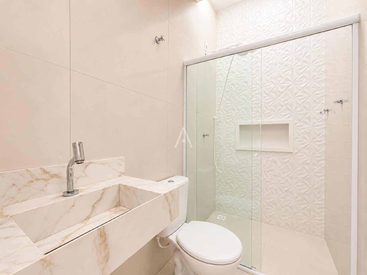 Casa Residencial para para aluguel no Bairro JARDIM COOPAGRO em TOLEDO: