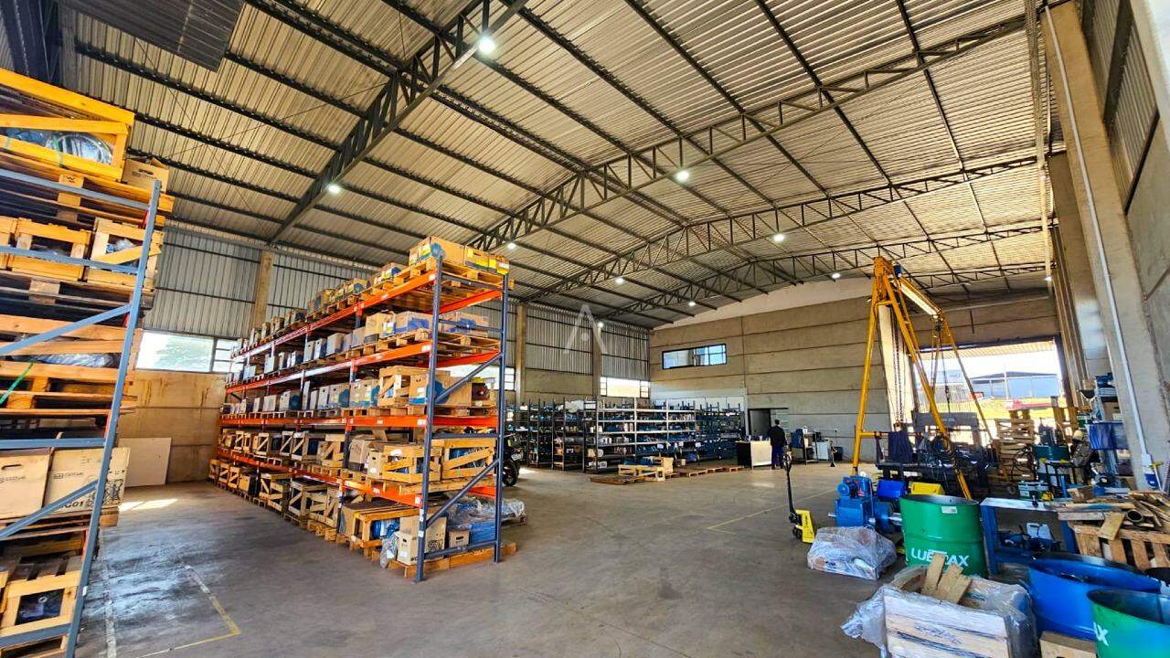 Barracão Comercial para à venda no Bairro CANADA em CASCAVEL: 