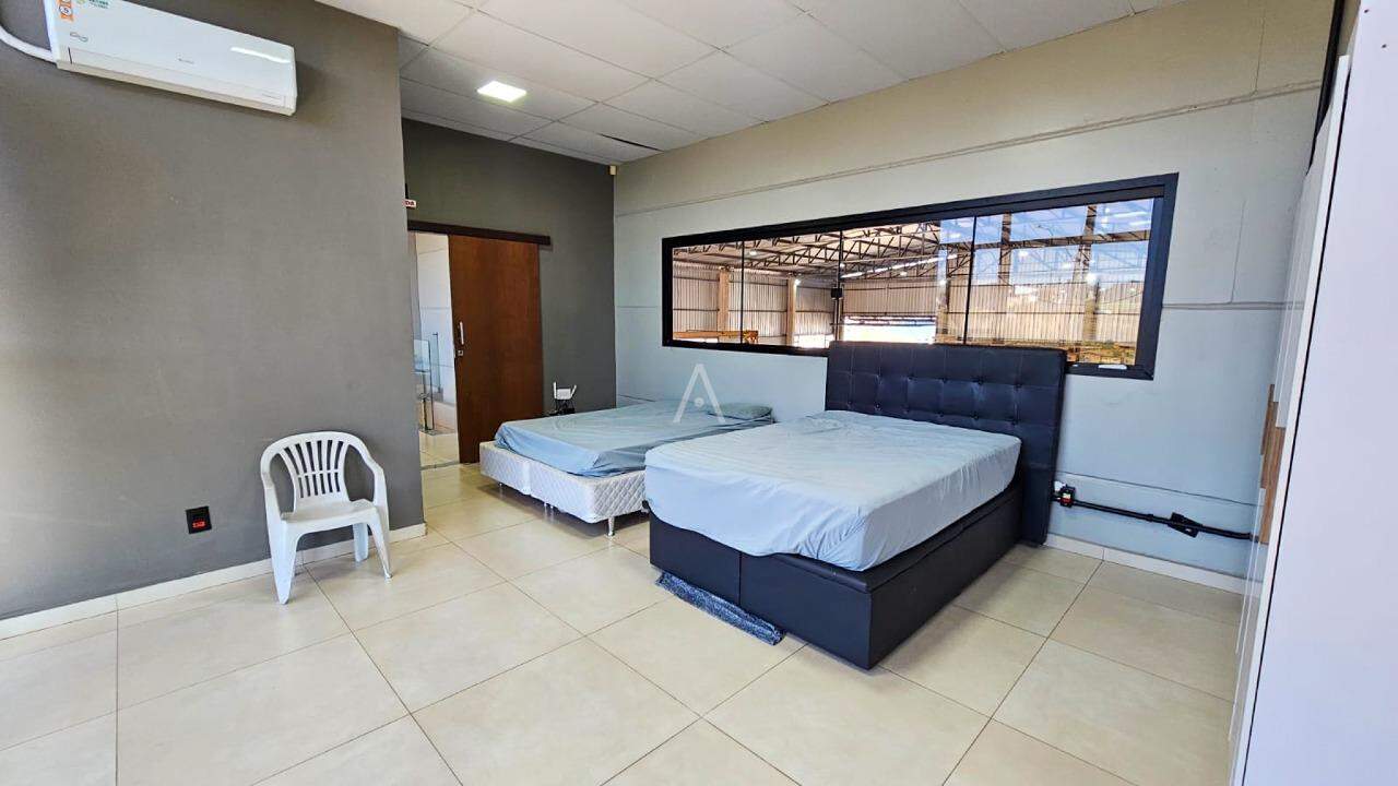 Barracão Comercial para à venda no Bairro CANADA em CASCAVEL: