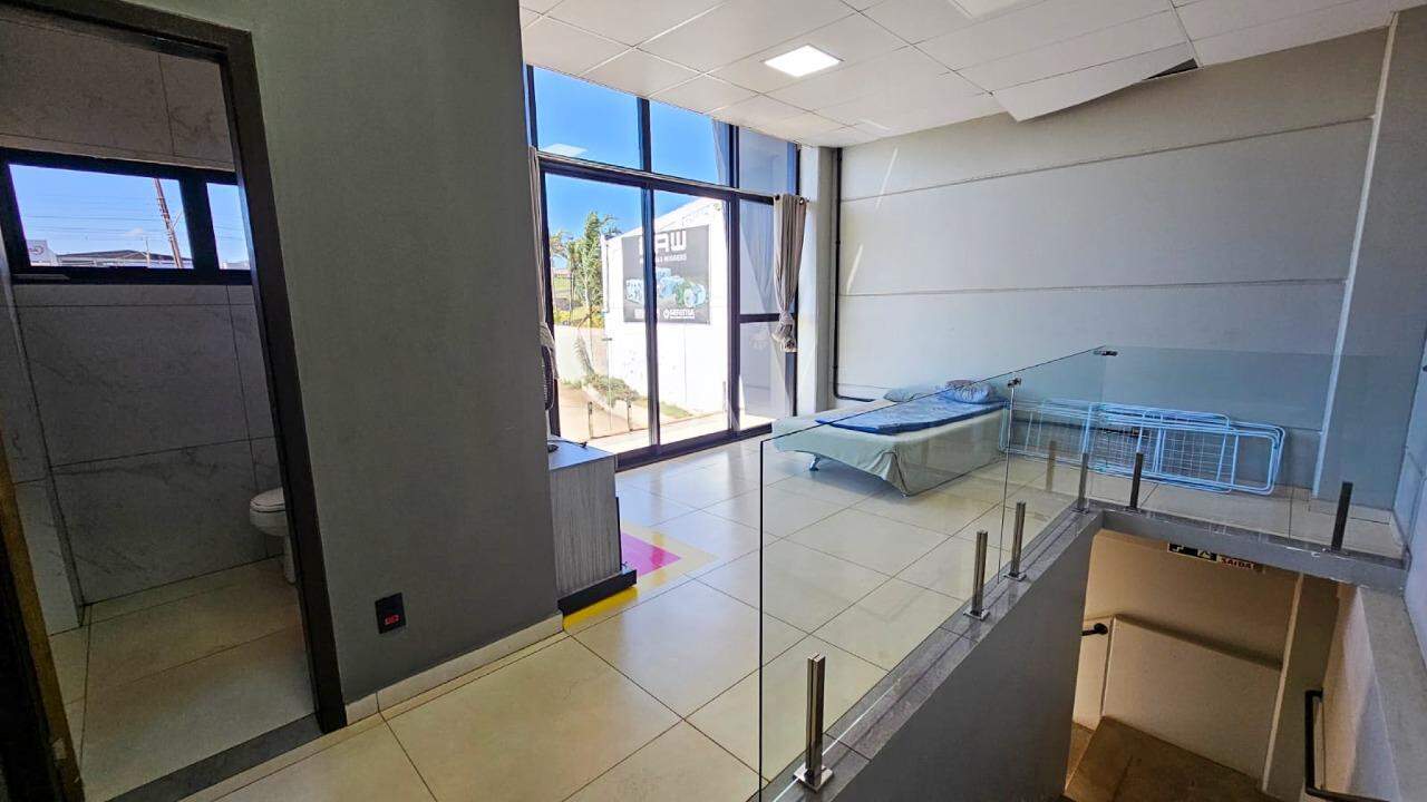 Barracão Comercial para à venda no Bairro CANADA em CASCAVEL: