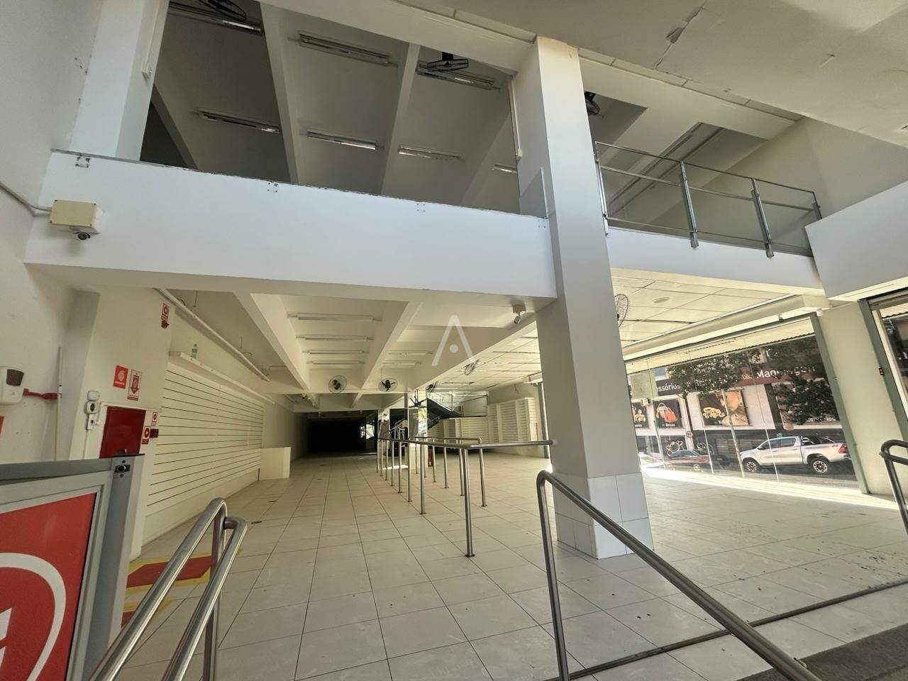 Sala Comercial para para aluguel no Bairro CENTRO em CASCAVEL: 