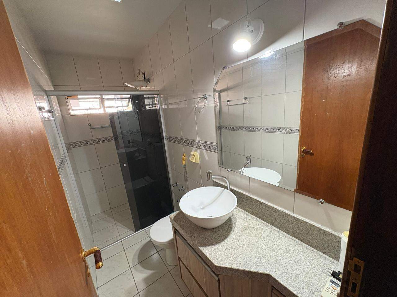 Sobrado para para aluguel no Bairro RECANTO TROPICAL em CASCAVEL: 