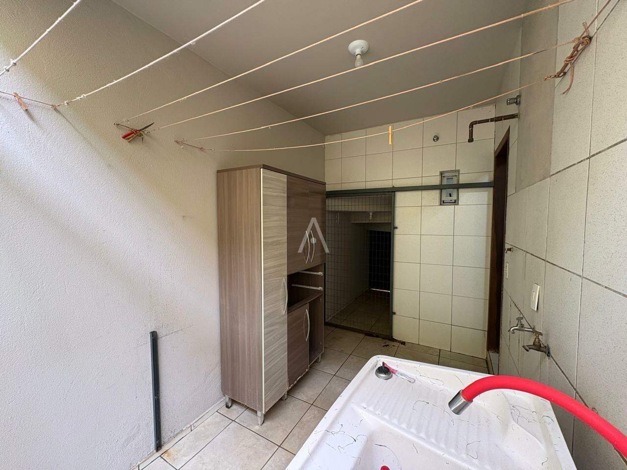 Sobrado para para aluguel no Bairro RECANTO TROPICAL em CASCAVEL: 