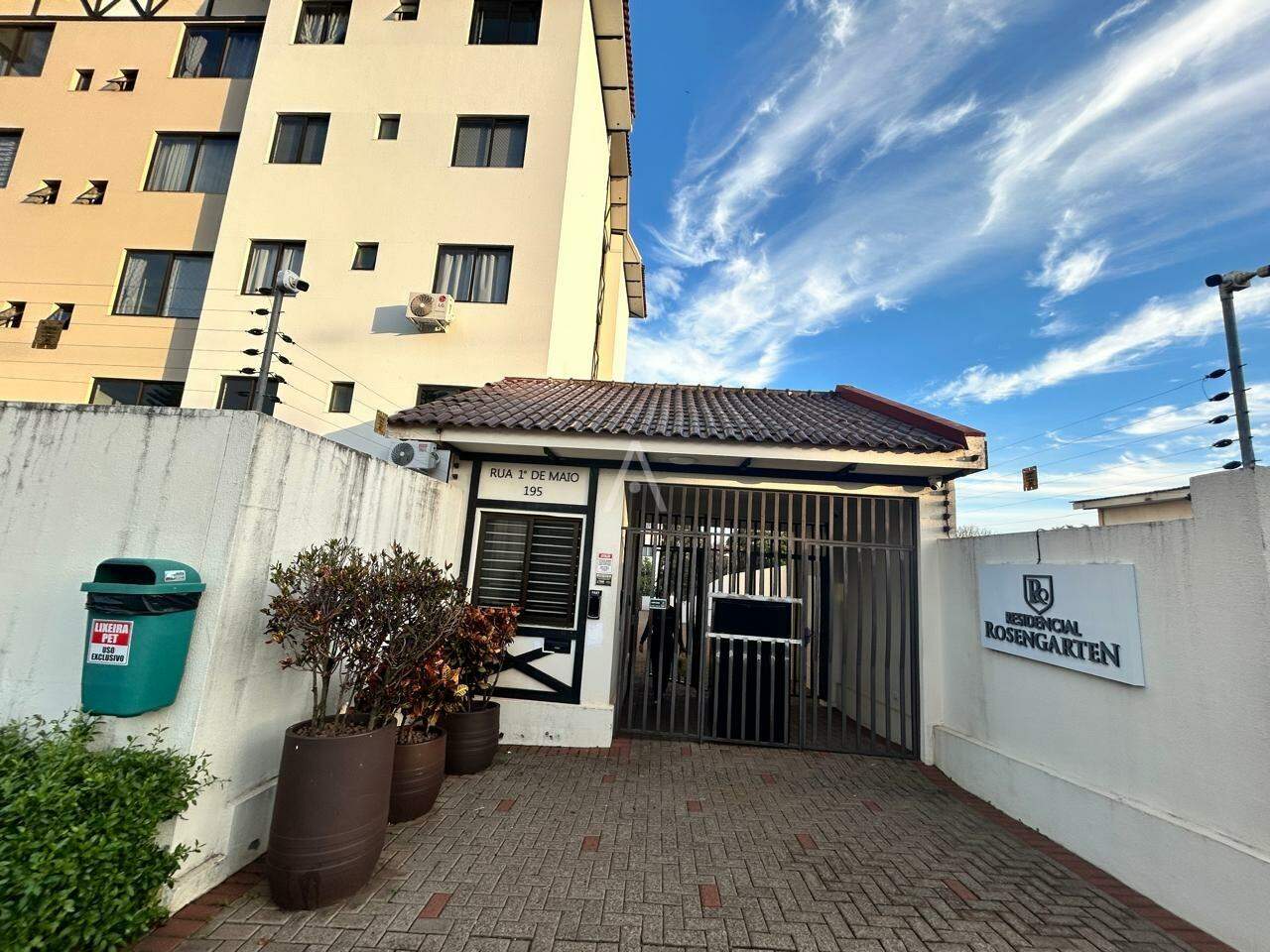 Apartamento para para aluguel no Bairro NEVA em CASCAVEL: 