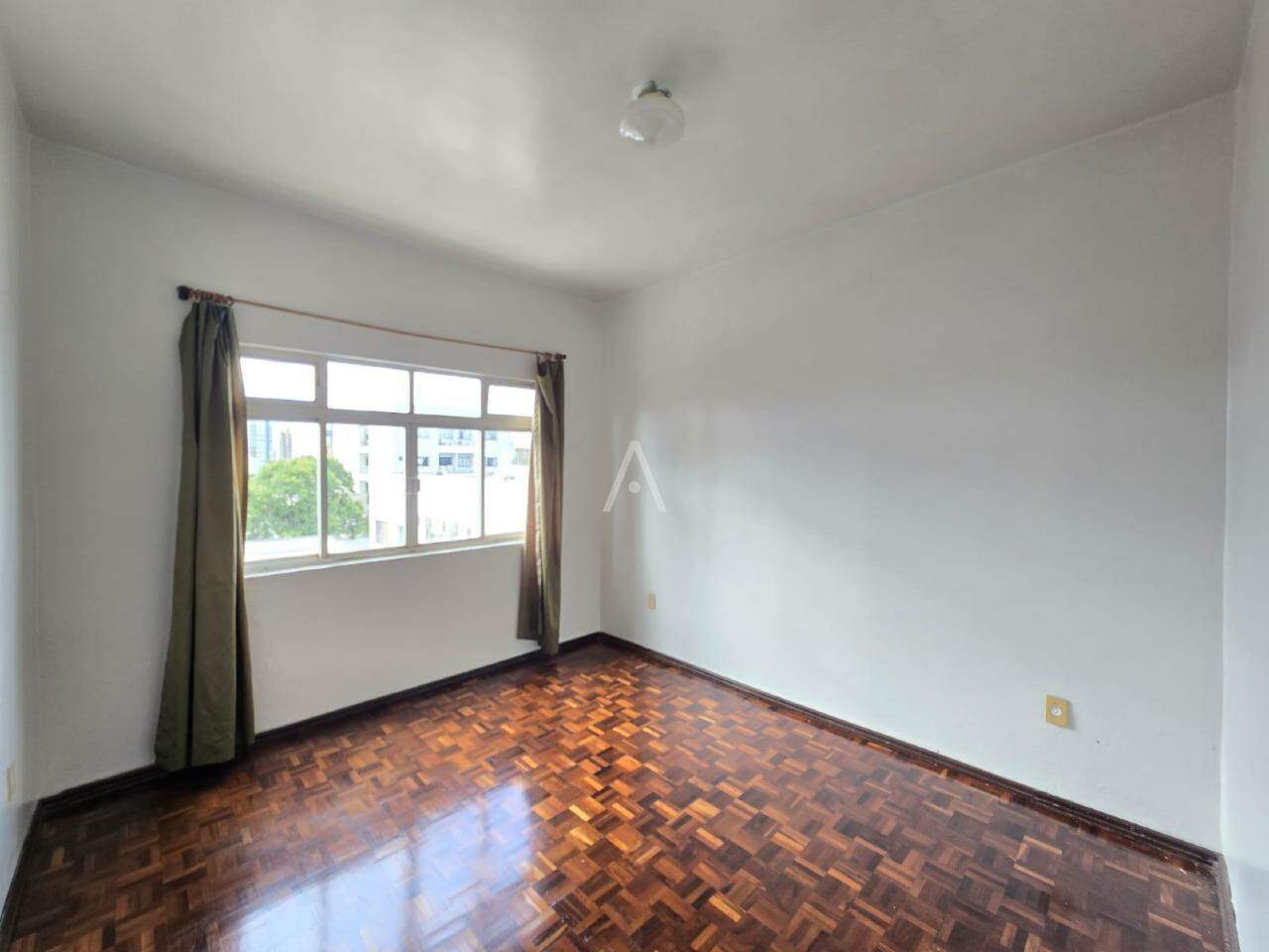 Apartamento para para aluguel no Bairro CENTRO em TOLEDO: 