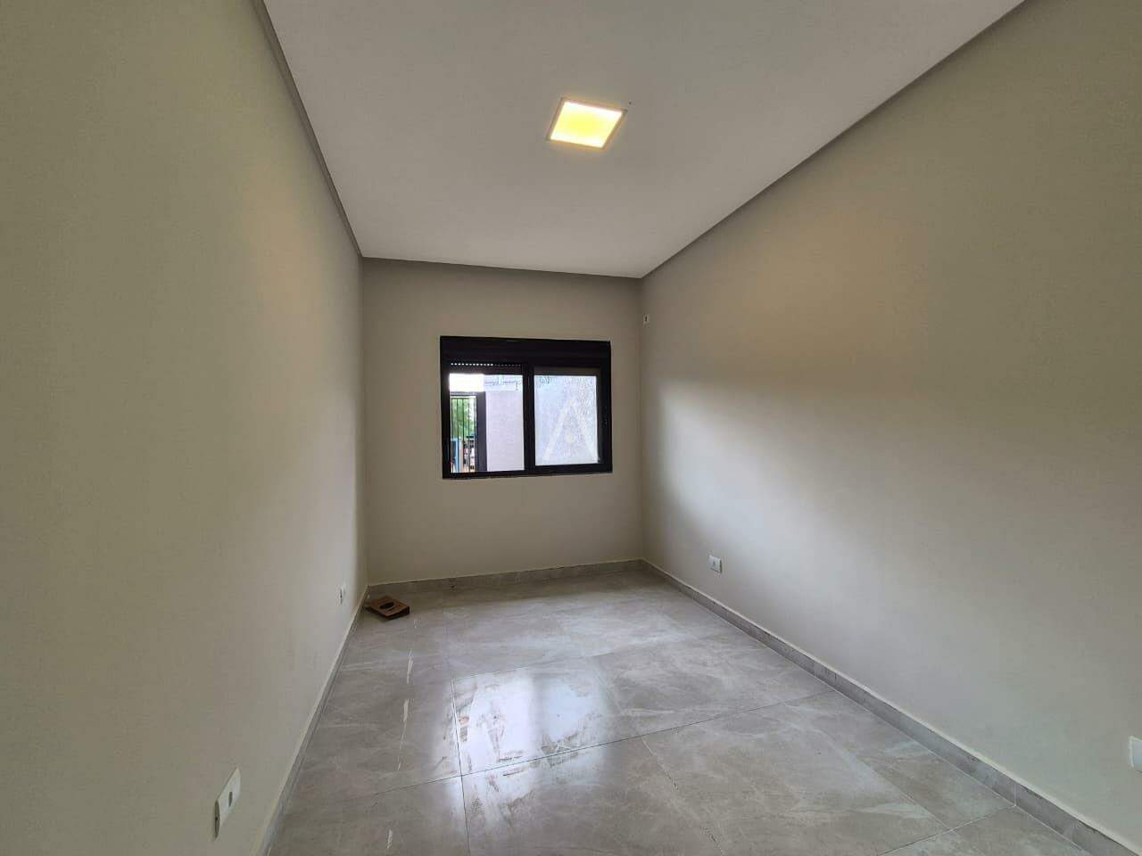 Casa Residencial para à venda no Bairro ESMERALDA em CASCAVEL: