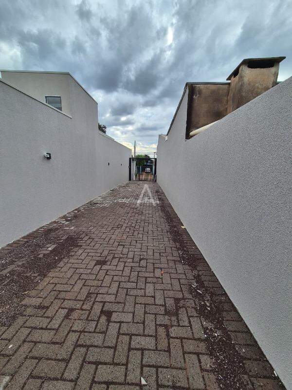 Casa Residencial para à venda no Bairro ESMERALDA em CASCAVEL: 