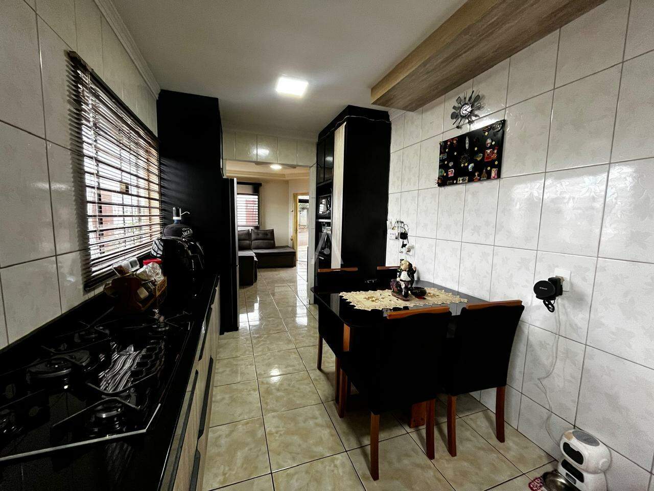 Casa Residencial para à venda no Bairro FLORESTA em CASCAVEL: