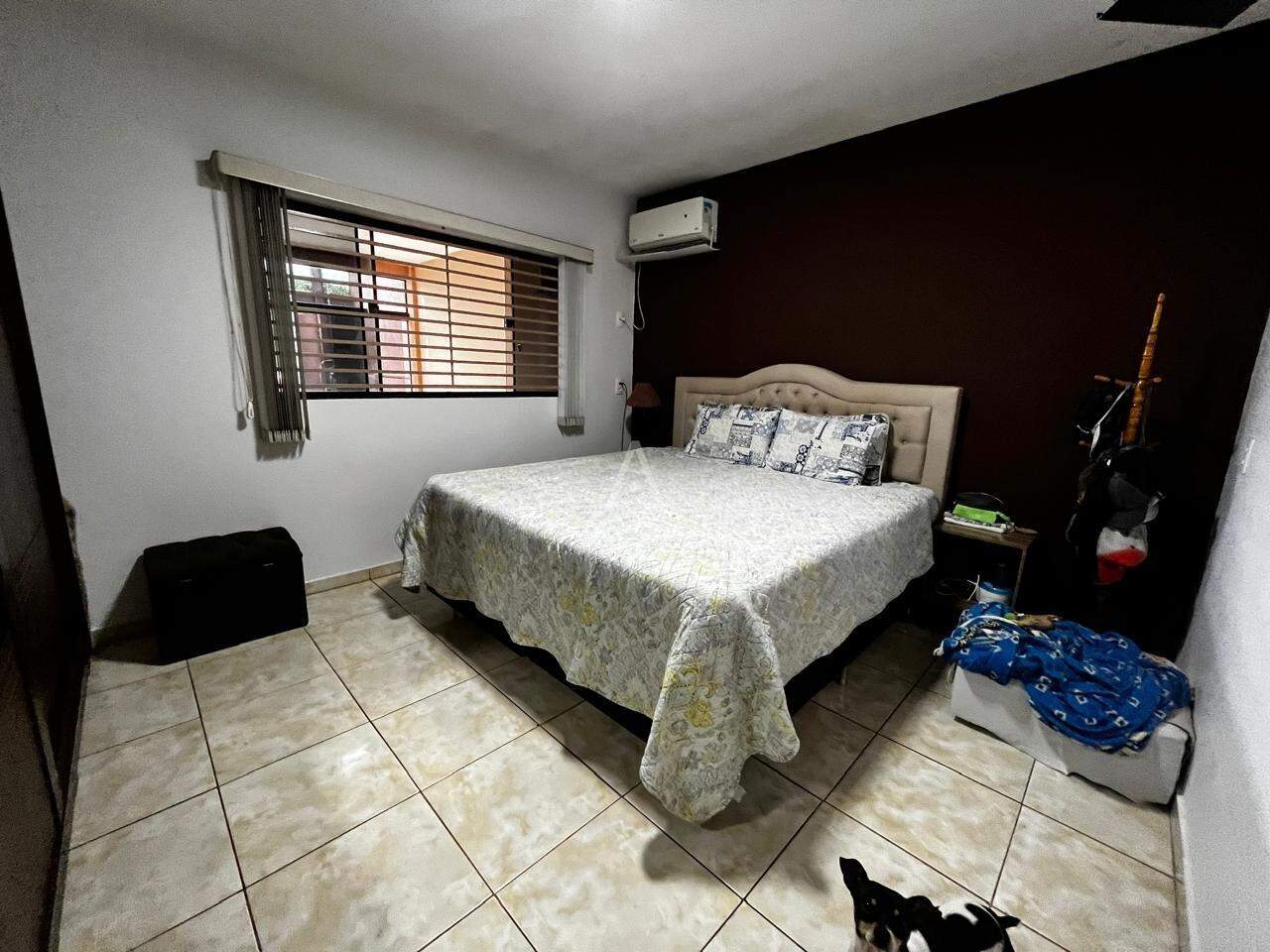 Casa Residencial para à venda no Bairro FLORESTA em CASCAVEL: