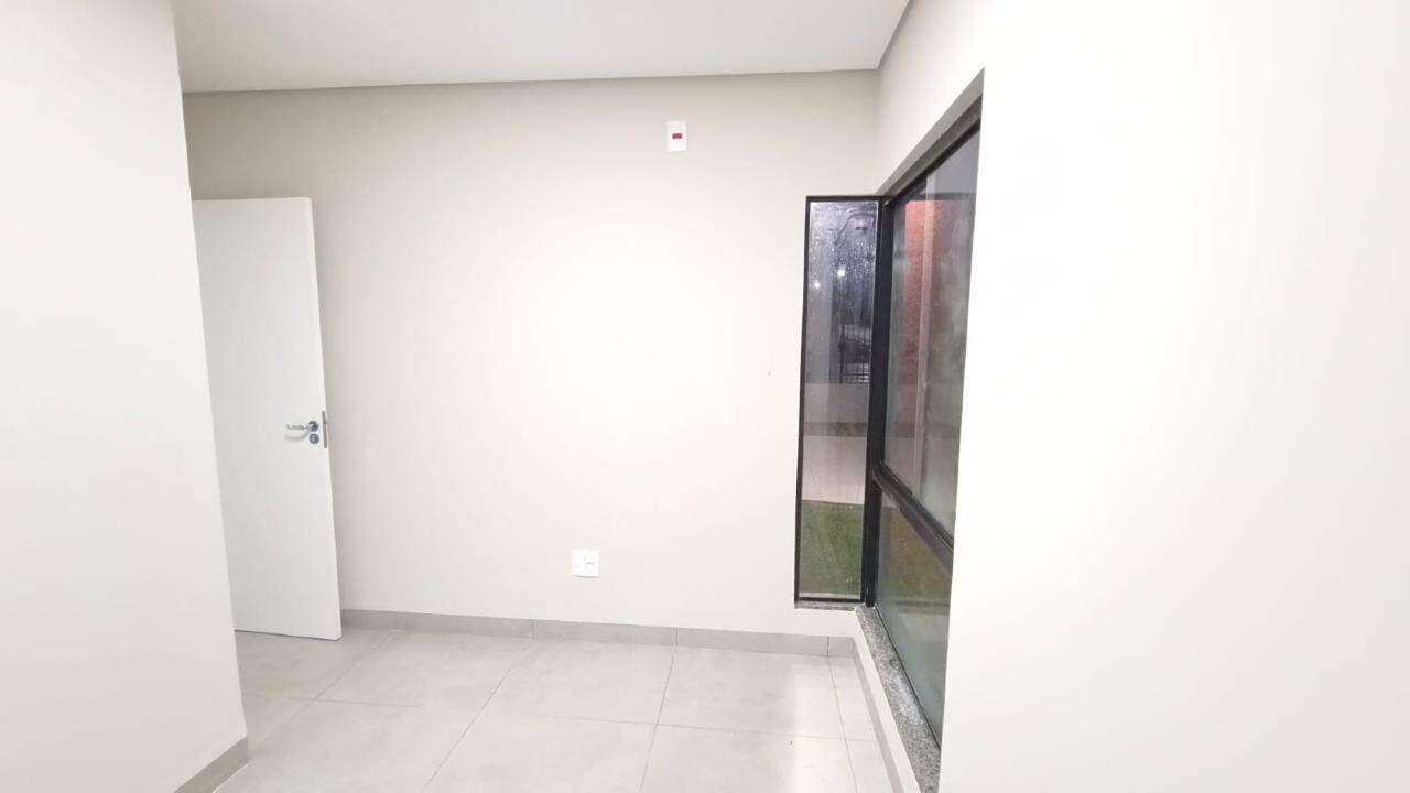 Casa Residencial para à venda no Bairro JARDIM COOPAGRO em TOLEDO: