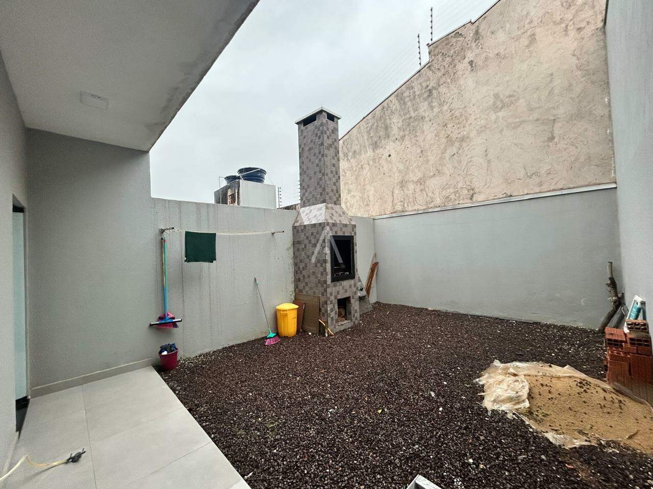 Sobrado para para aluguel no Bairro Brazmadeira em CASCAVEL: