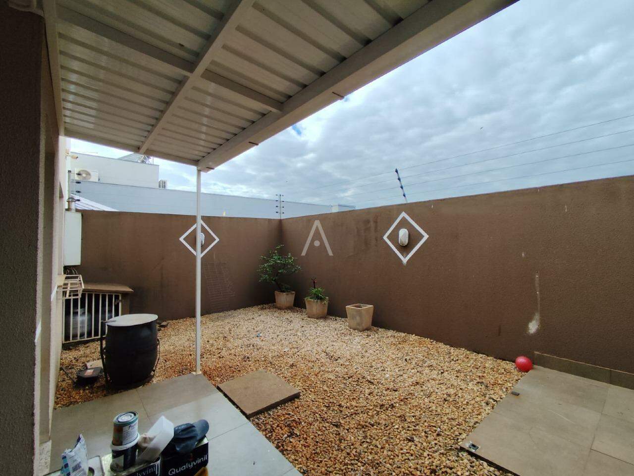 Sobrado para para aluguel no Bairro JARDIM GISELA em TOLEDO: