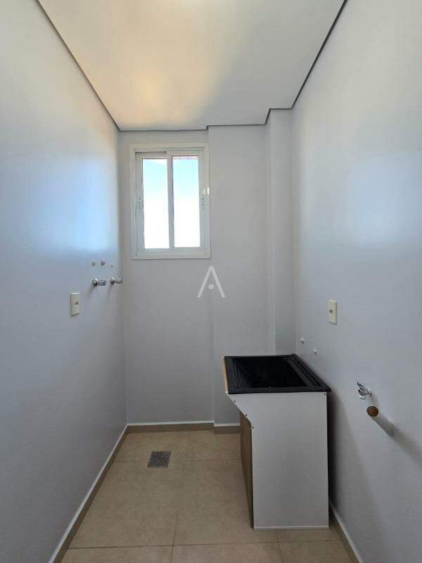 Apartamento para para aluguel no Bairro JARDIM LA SALLE em TOLEDO: 