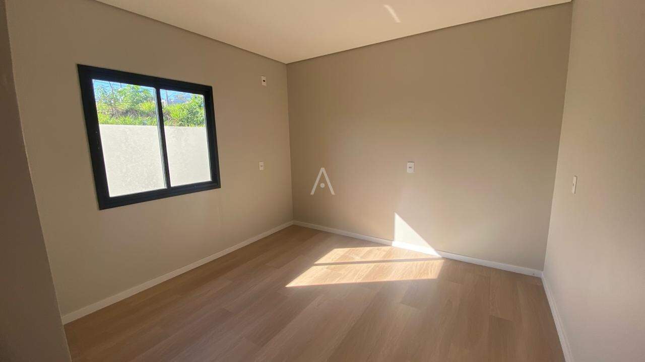 Casa Residencial para à venda no Bairro VILA BECKER em TOLEDO: