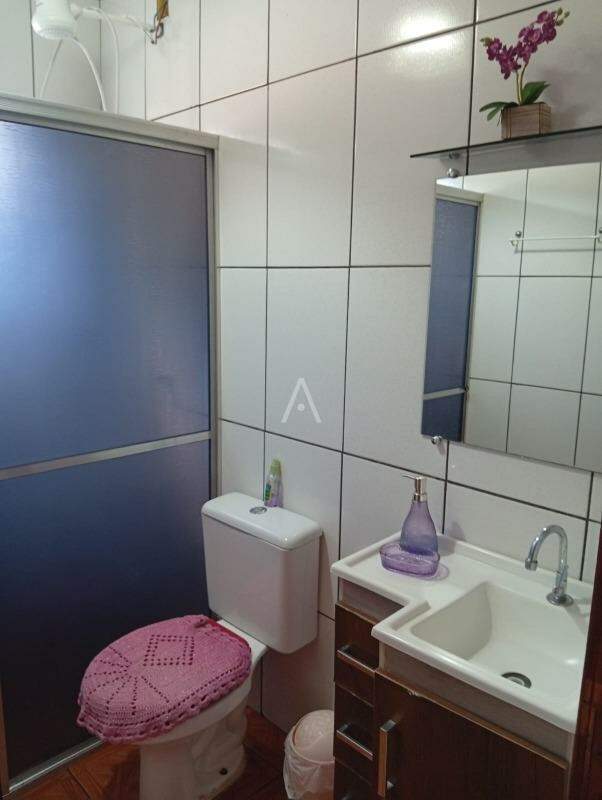 Casa Residencial para à venda no Bairro 14 DE NOVEMBRO em CASCAVEL: 