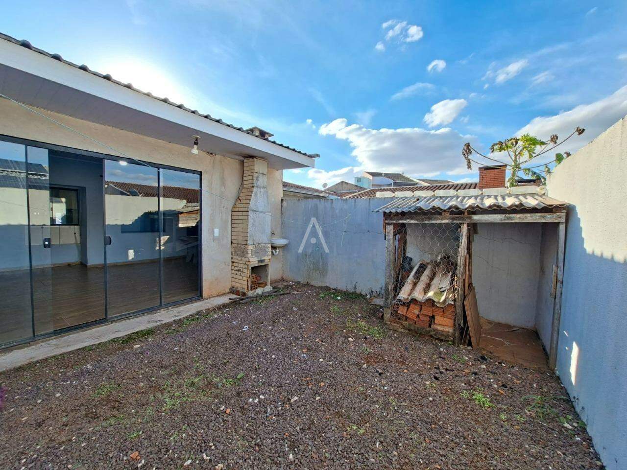 Casa Residencial para à venda no Bairro SANTA FELICIDADE em CASCAVEL: 