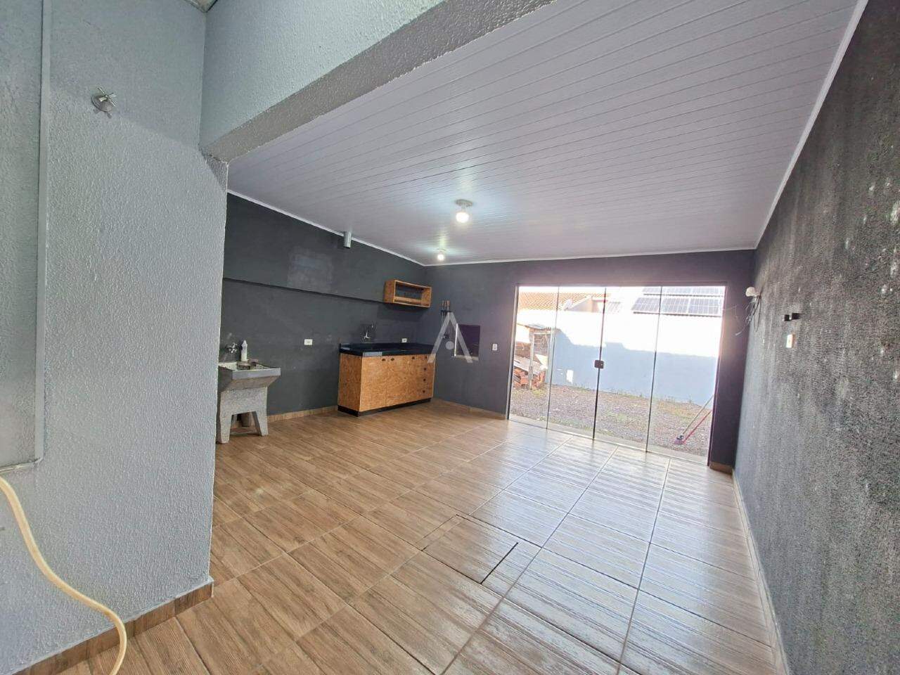 Casa Residencial para à venda no Bairro SANTA FELICIDADE em CASCAVEL: 