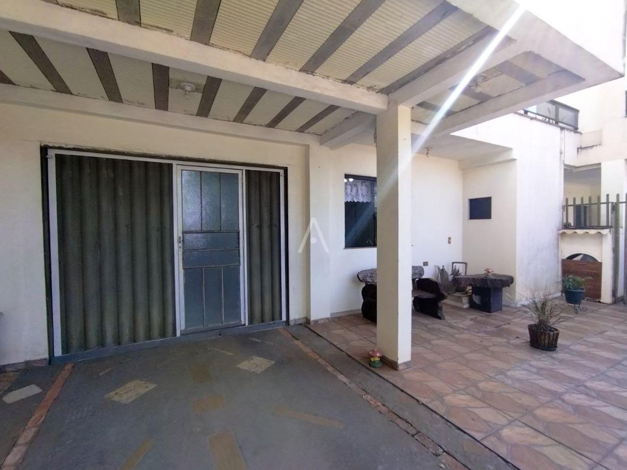 Sobrado para à venda no Bairro CENTRO em CASCAVEL: 