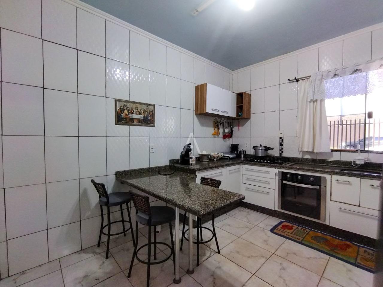 Sobrado para à venda no Bairro CENTRO em CASCAVEL: 