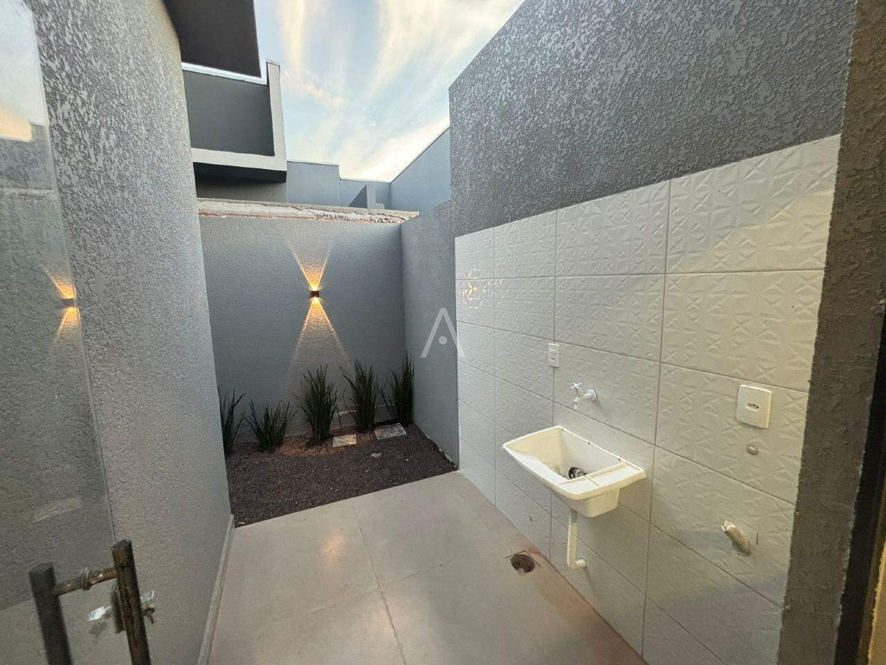 Casa Residencial para à venda no Bairro MORUMBI em CASCAVEL: 