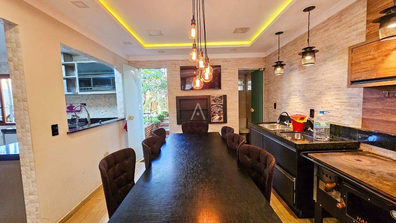 Casa Residencial para à venda no Bairro CANCELLI em CASCAVEL: