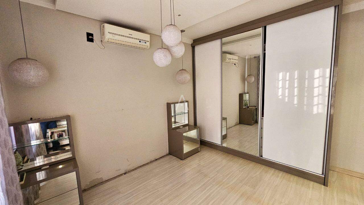 Casa Residencial para à venda no Bairro CANCELLI em CASCAVEL: