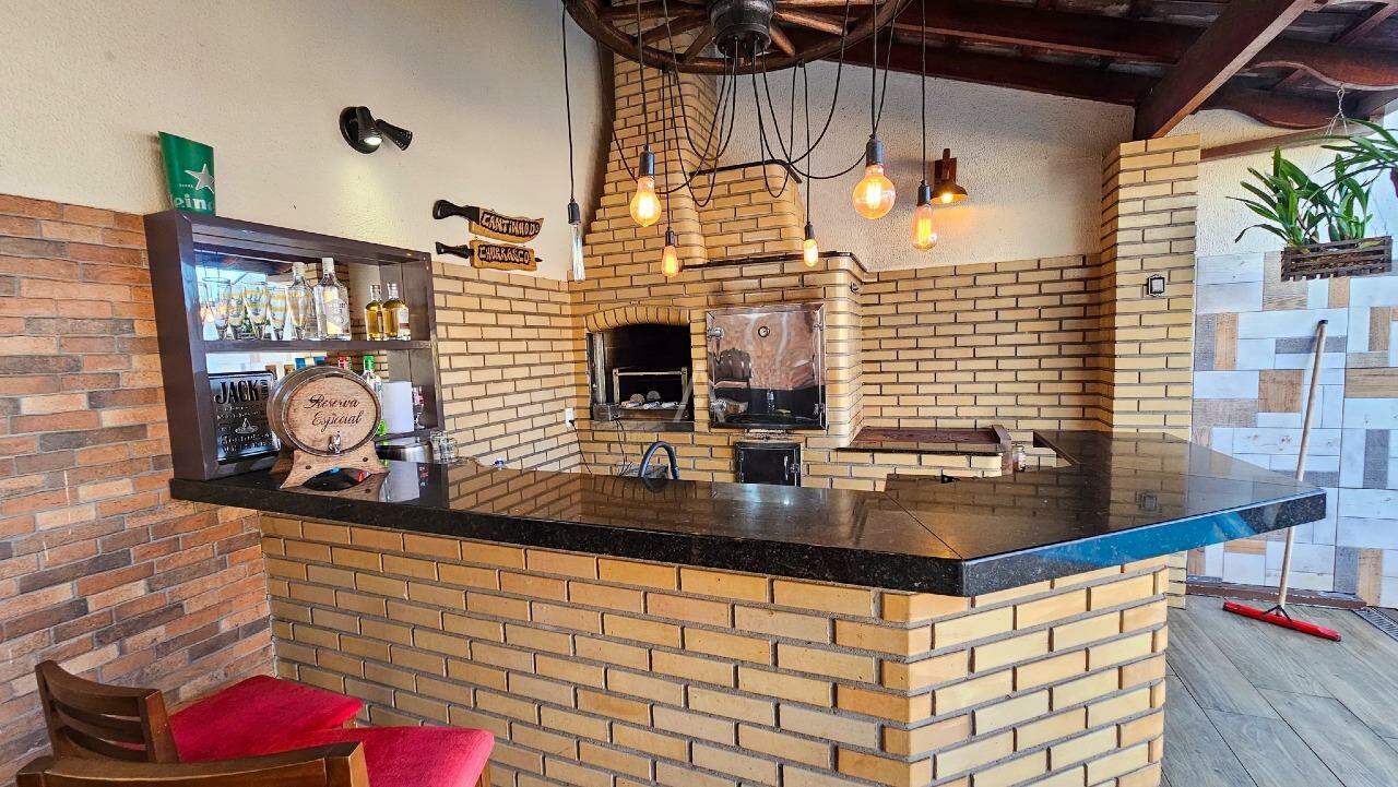 Casa Residencial para à venda no Bairro CANCELLI em CASCAVEL: