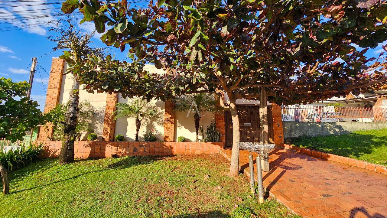 Casa Residencial para à venda no Bairro CANCELLI em CASCAVEL: 