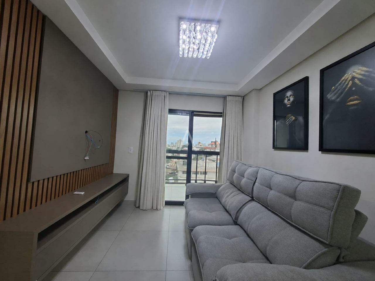 Apartamento para para aluguel no Bairro CENTRO em CASCAVEL: 