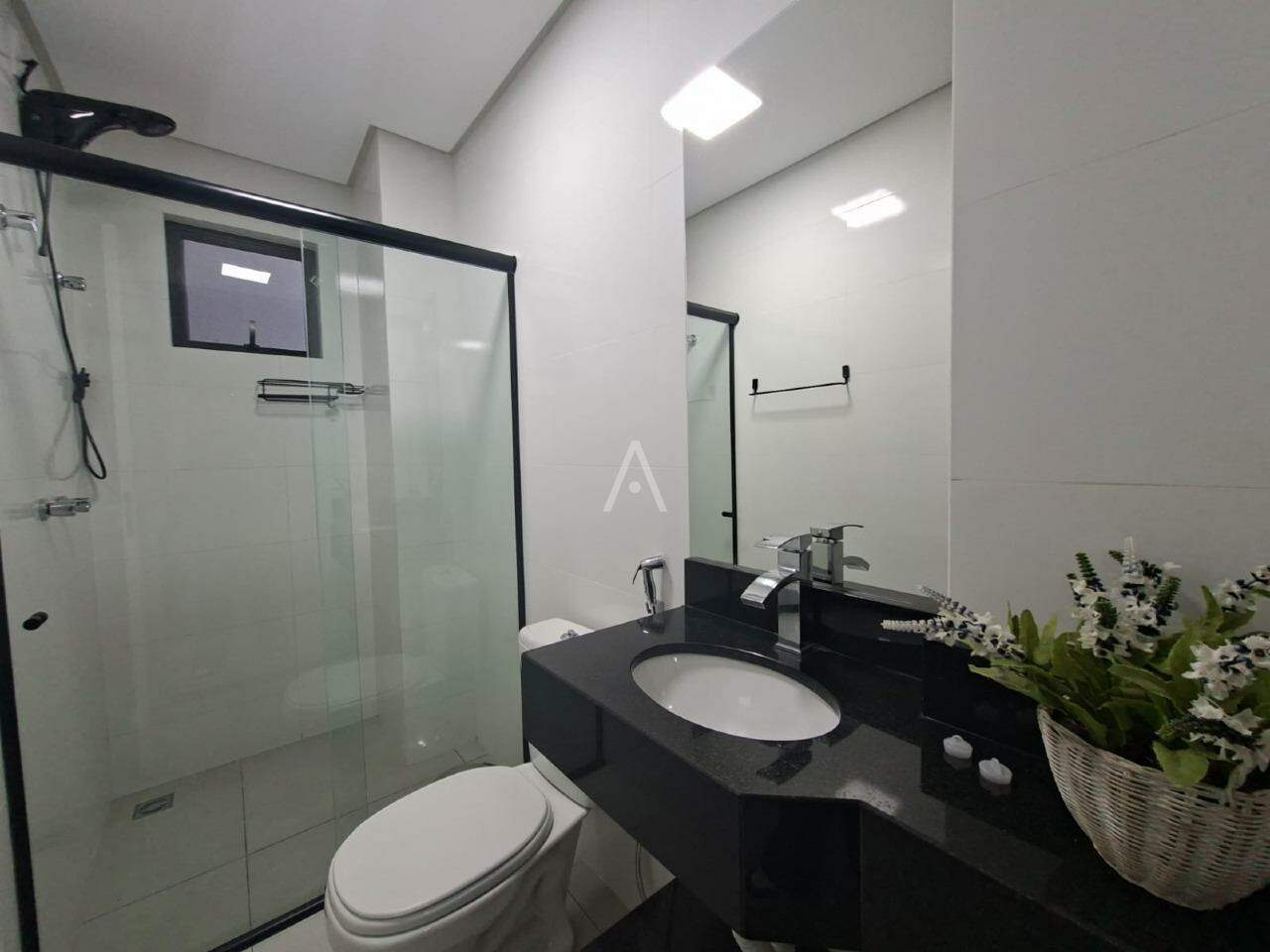 Apartamento para para aluguel no Bairro CENTRO em CASCAVEL: 