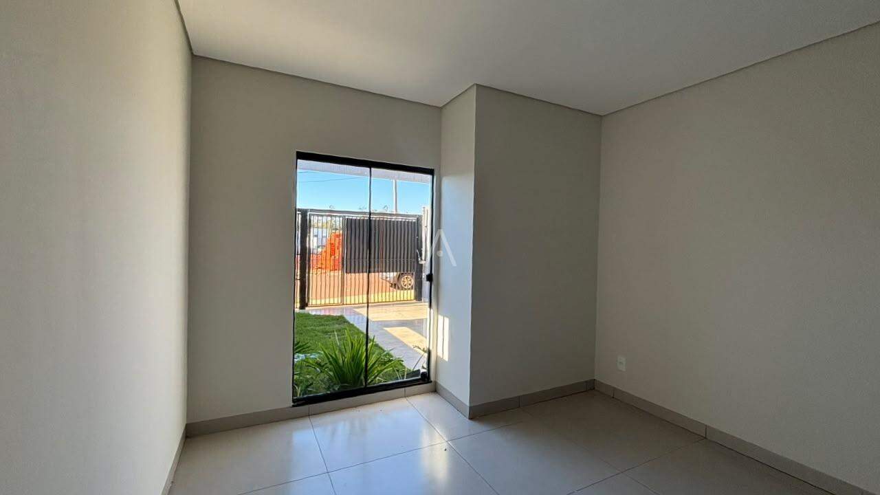 Casa Residencial para à venda no Bairro JARDIM COOPAGRO em TOLEDO: