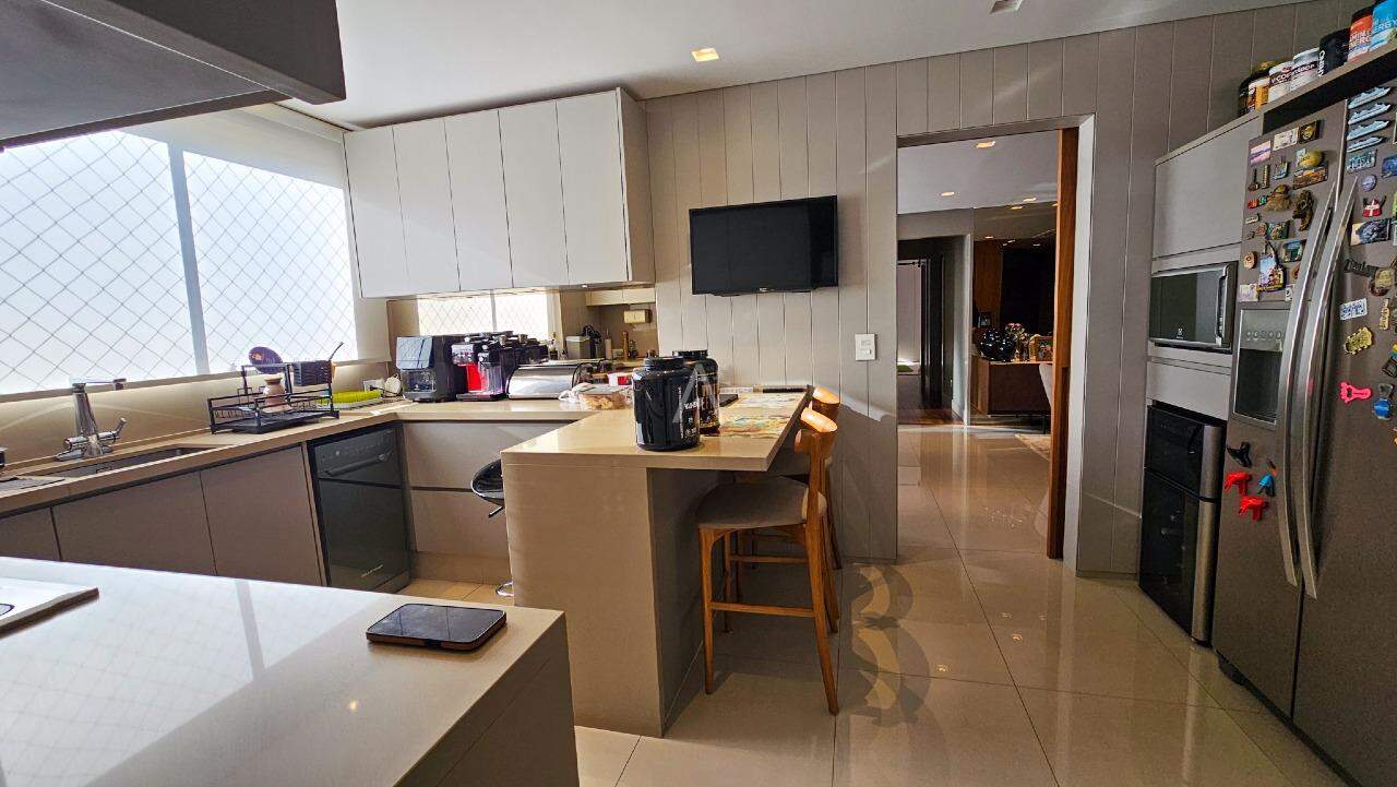 Apartamento para à venda no Bairro CENTRO em CASCAVEL: 