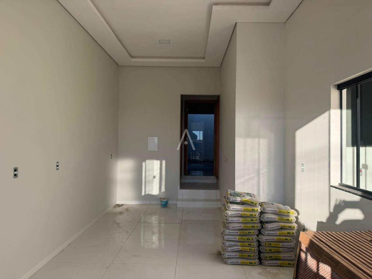 Casa Residencial para à venda no Bairro JARDIM COOPAGRO em TOLEDO: 