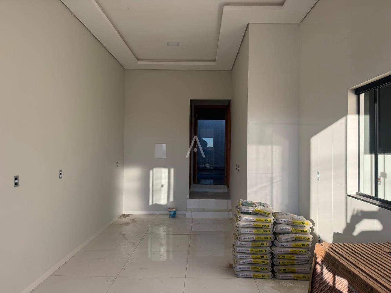 Casa Residencial para à venda no Bairro JARDIM COOPAGRO em TOLEDO: 